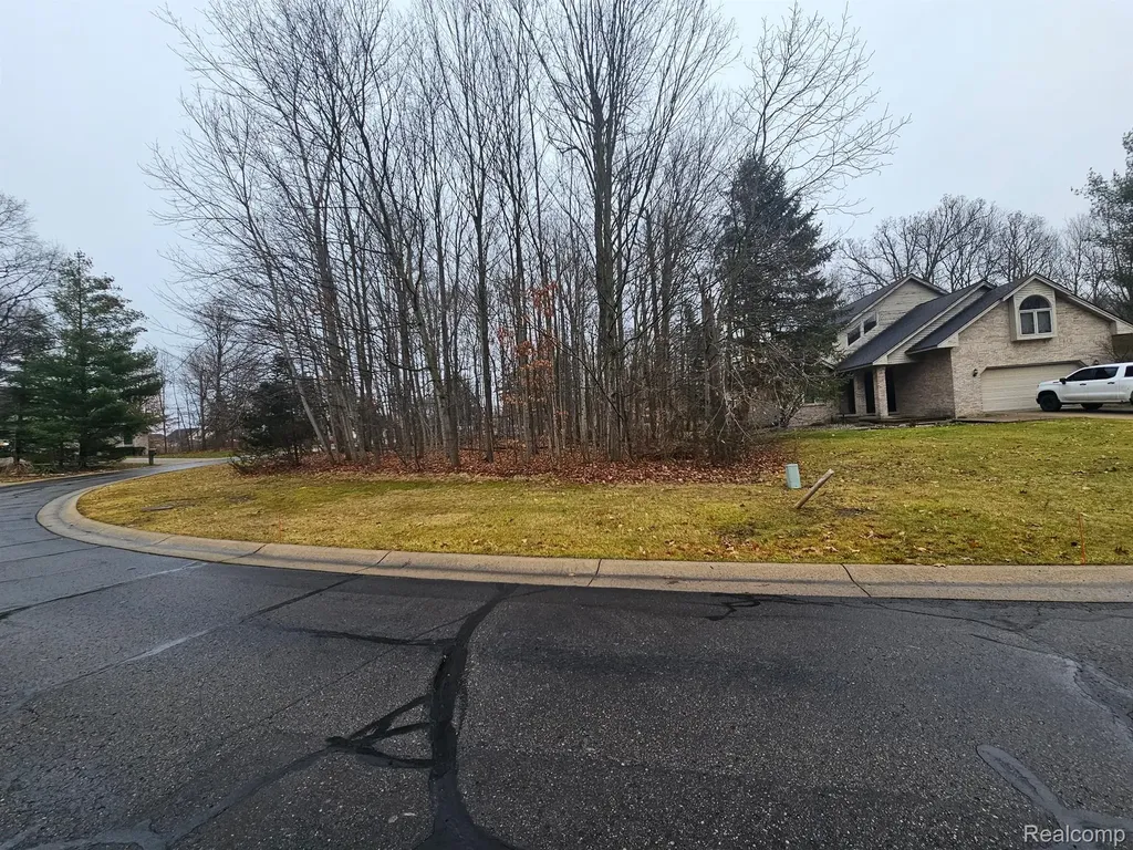 2291 Woods West Drive Flushing City MI 48433