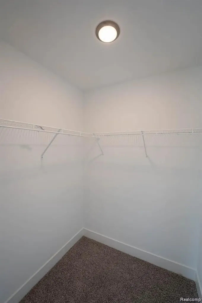 02 Textile Lodi Township MI 48176