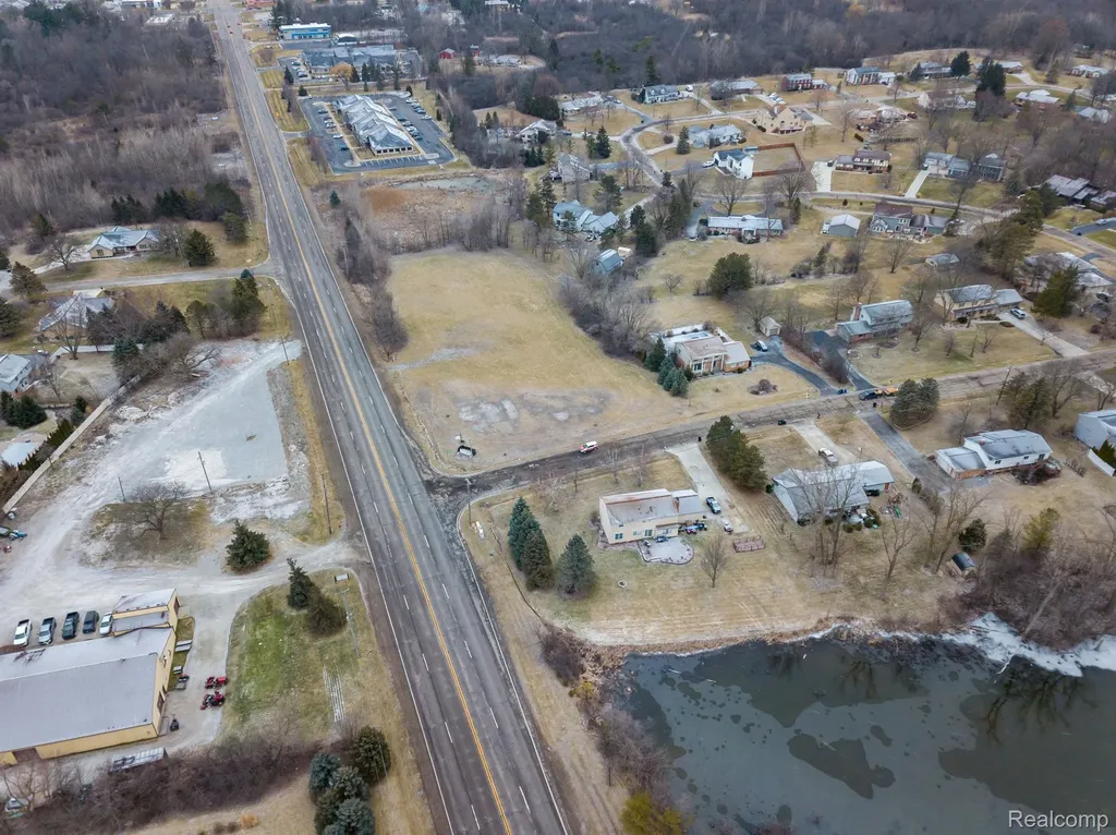 00 S Saginaw Street Grand Blanc Charter Township MI 48439