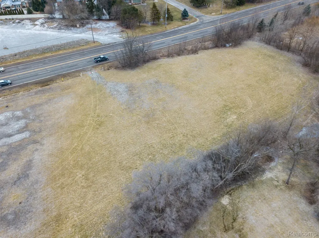 00 S Saginaw Street Grand Blanc Charter Township MI 48439