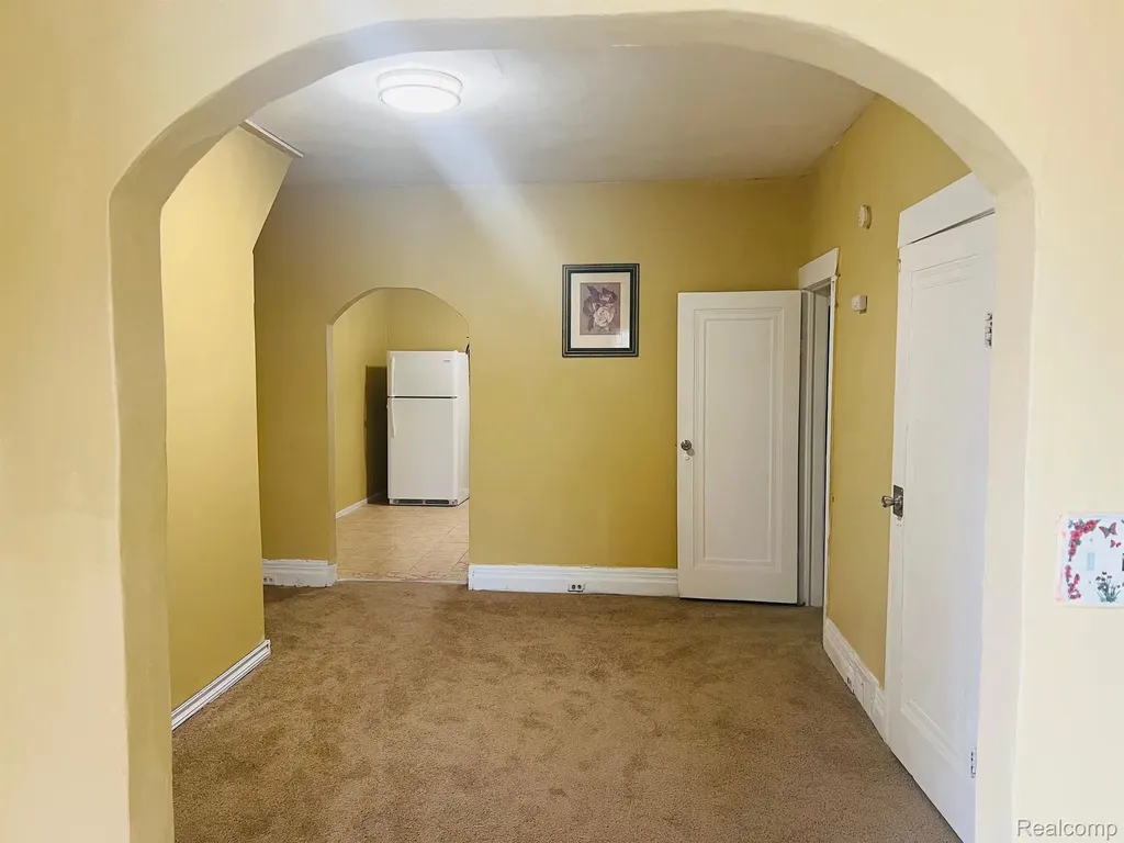 2436 Hewitt Street Hamtramck City MI 48212