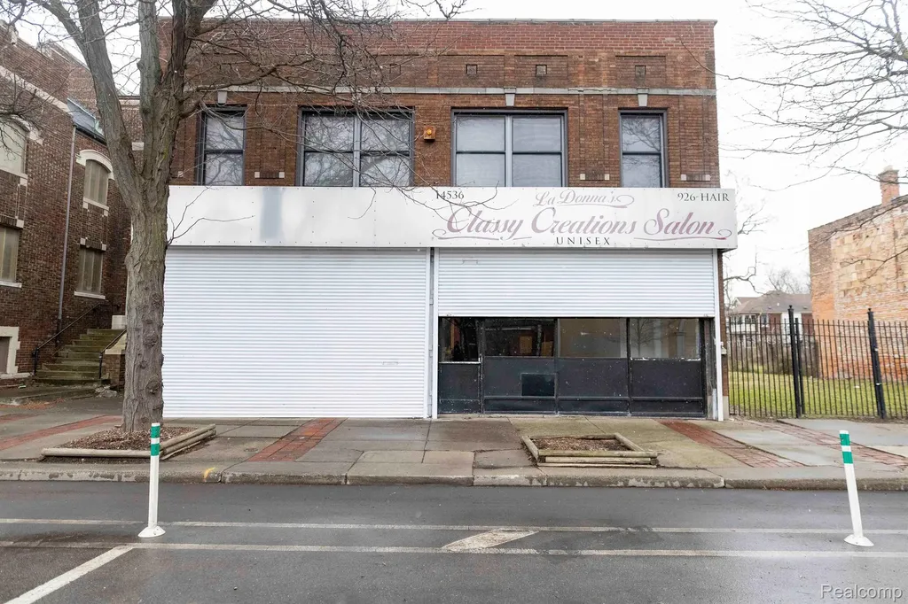 14536 E Jefferson Avenue Detroit City MI 48215