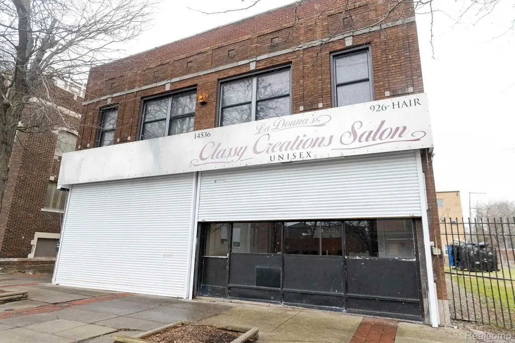 14536 E Jefferson Avenue Detroit City MI 48215