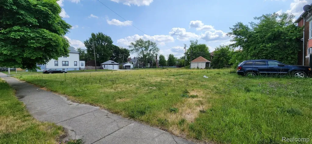 885 E Grand Boulevard Detroit City MI 48207