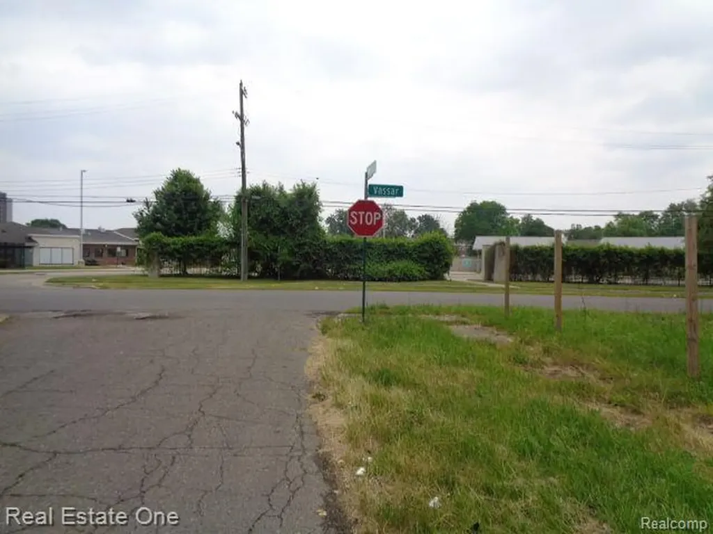 19411 Kentfield Street Detroit City MI 48219