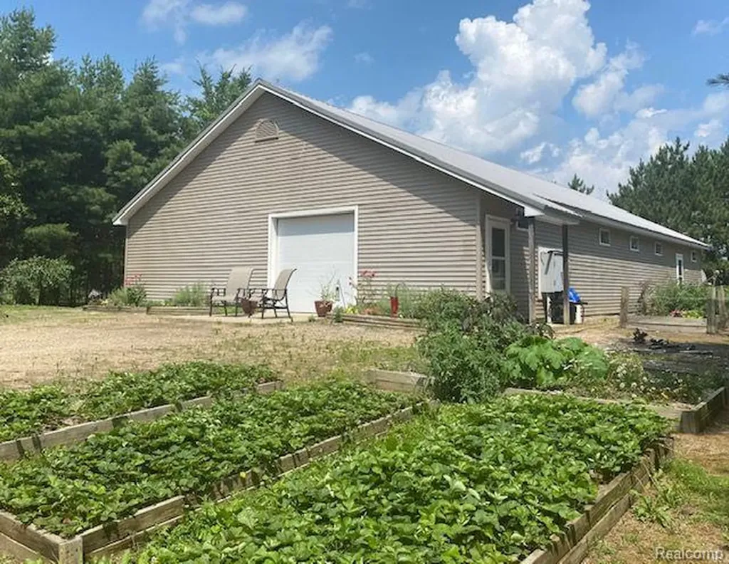 19567 L Drive N Lee Township MI 49068