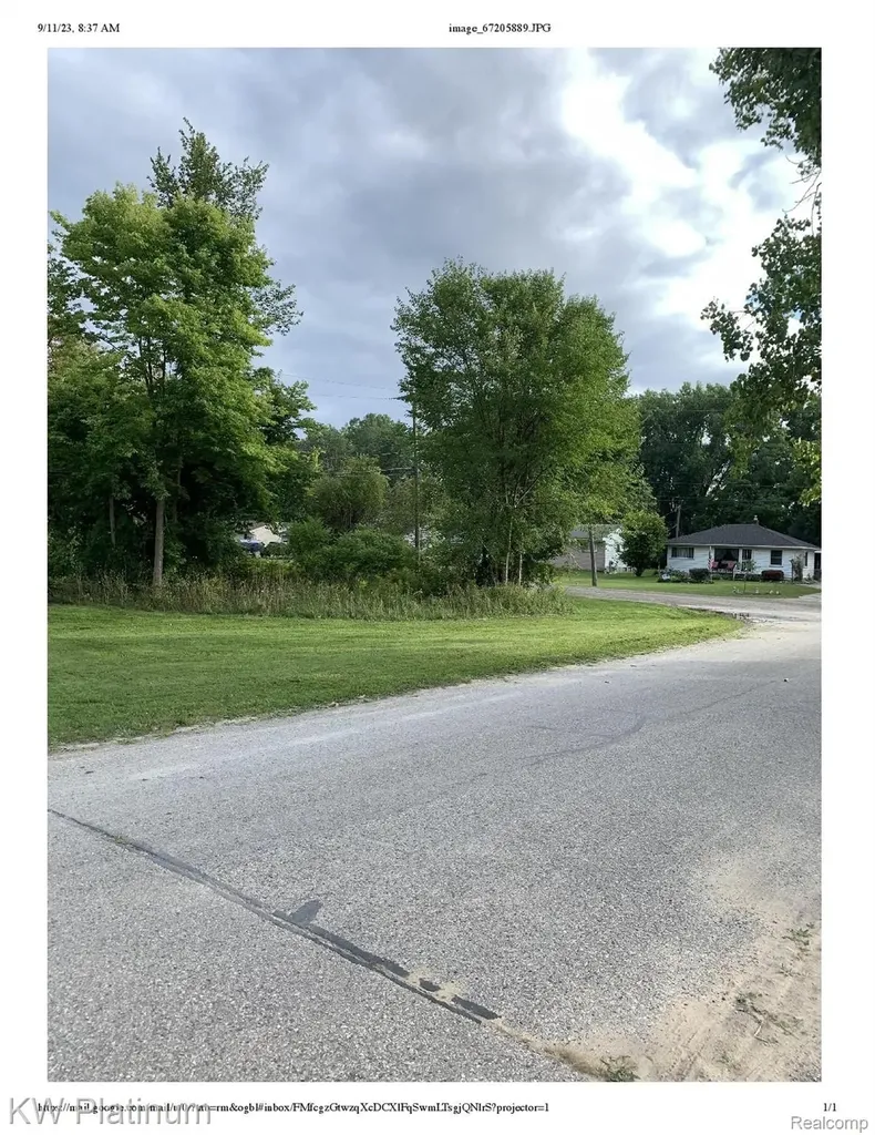 25891 Ballard Street Harrison Charter Township MI 48045