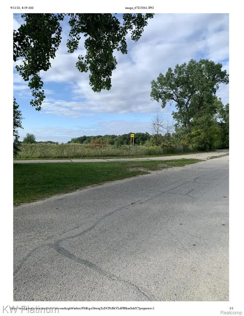 25891 Ballard Street Harrison Charter Township MI 48045