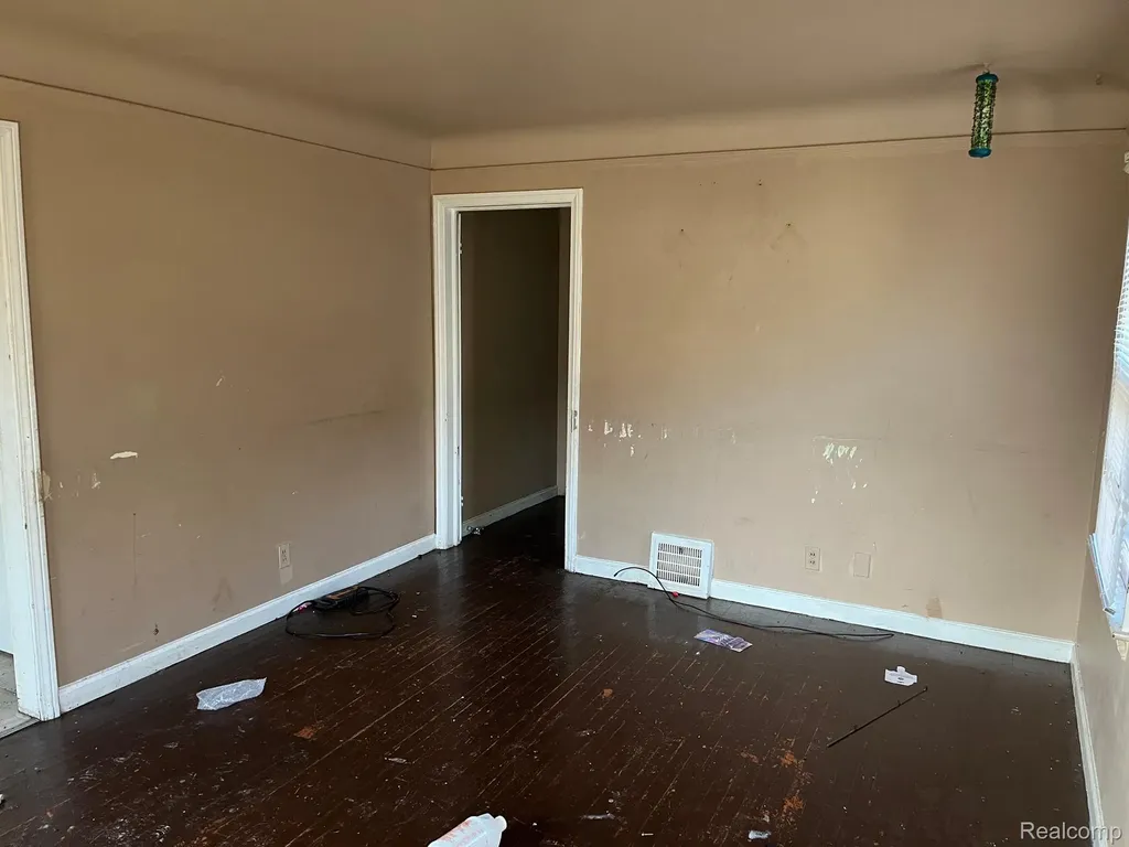 5951 Radnor Street Detroit City MI 48224
