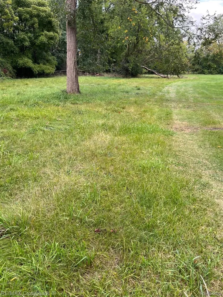 2405 Rawsonville Road Van Buren Charter Township MI 48111