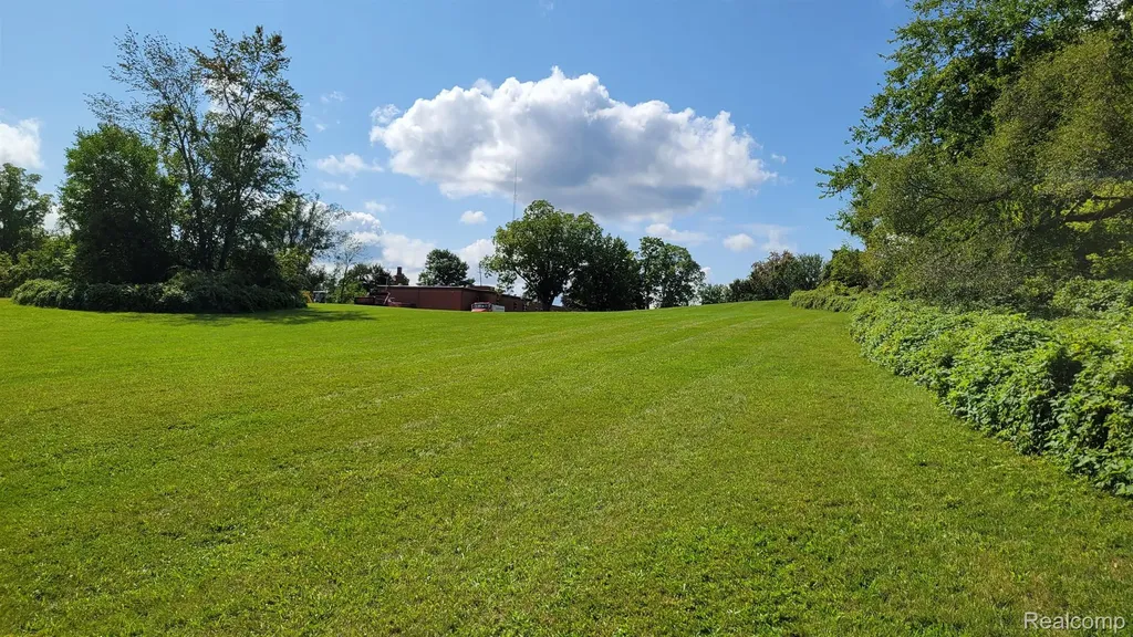 427 N Steer Street Addison Village MI 49220