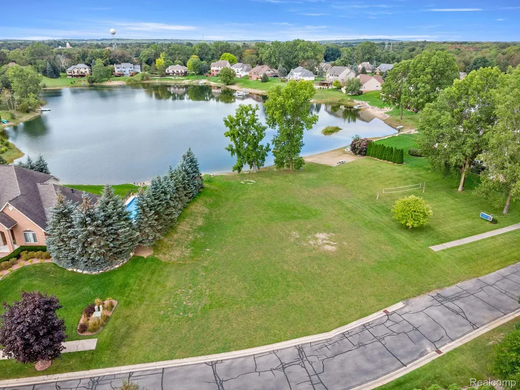 4544 Coastal Parkway White Lake Charter Township MI 48386