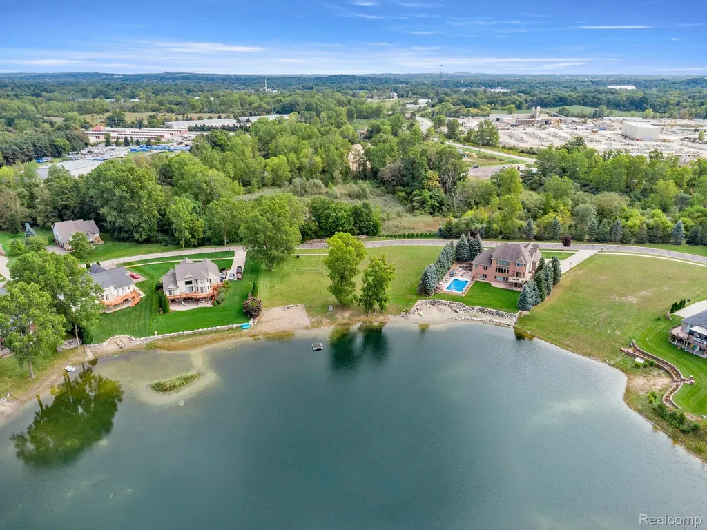 4544 Coastal Parkway White Lake Charter Township MI 48386