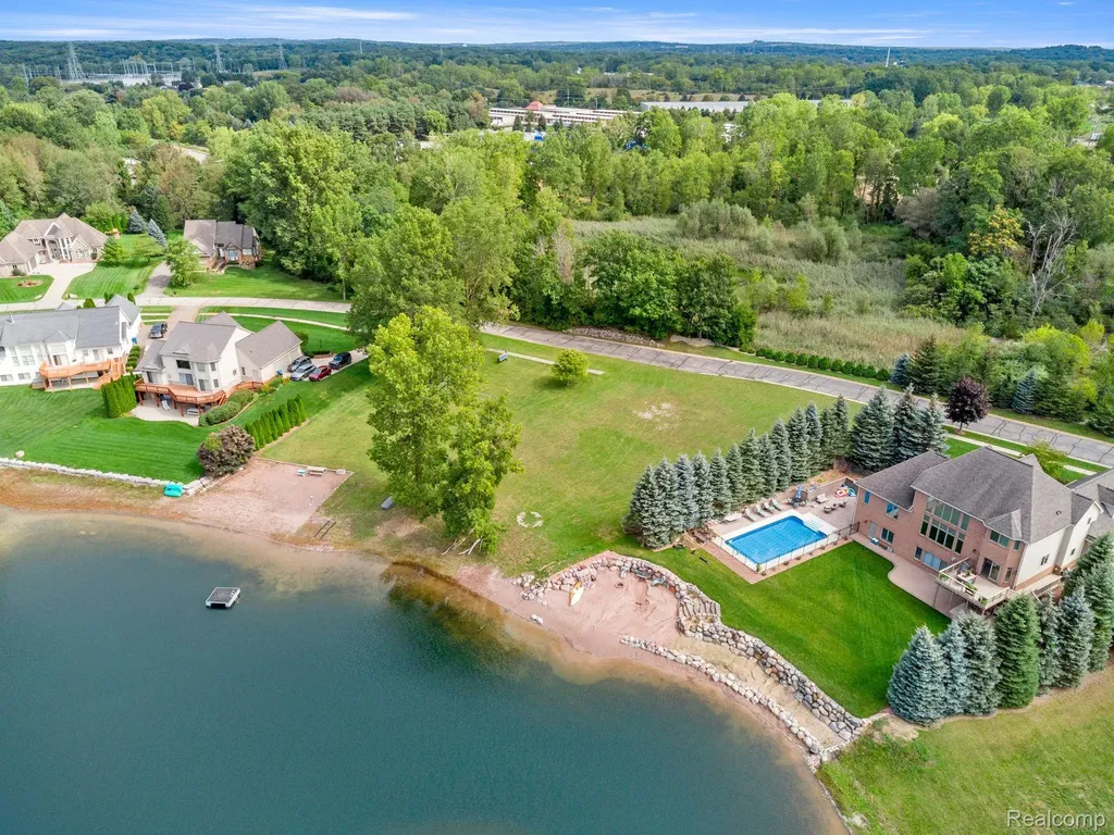 4544 Coastal Parkway White Lake Charter Township MI 48386