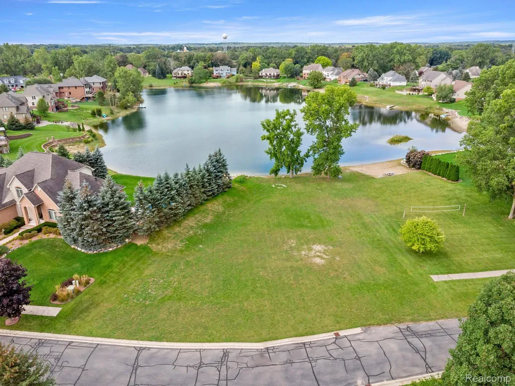 4544 Coastal Parkway White Lake Charter Township MI 48386