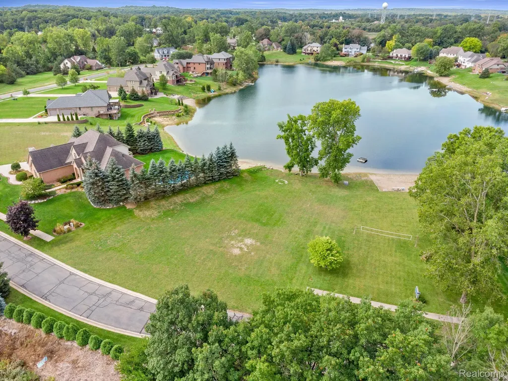 4544 Coastal Parkway White Lake Charter Township MI 48386