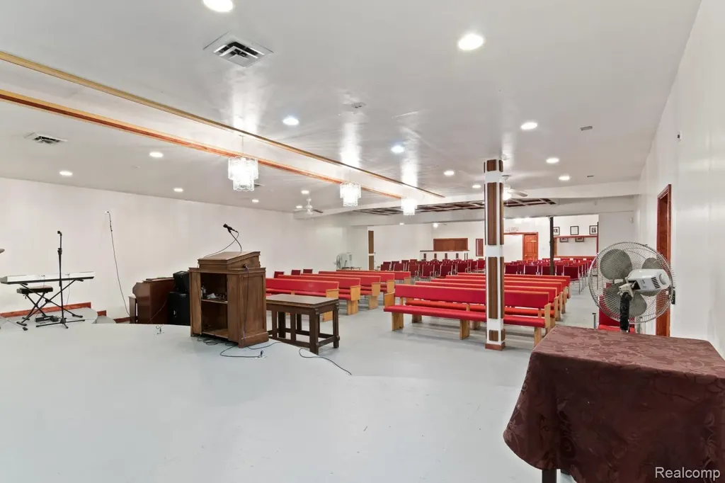 1900 E Grand Boulevard Detroit City MI 48211
