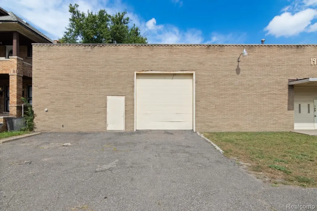 1900 E Grand Boulevard Detroit City MI 48211