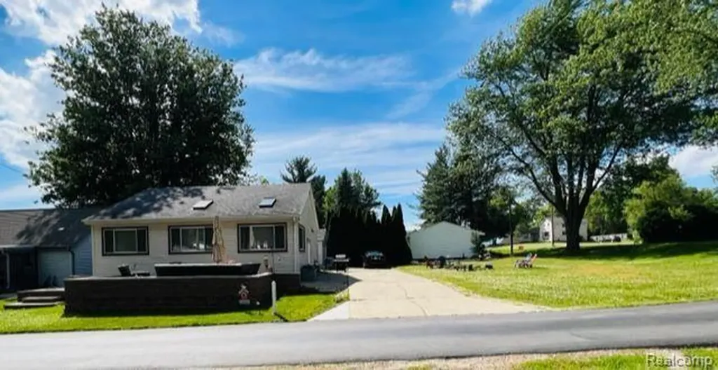 5935 Tower Drive Woodstock Township MI 49253