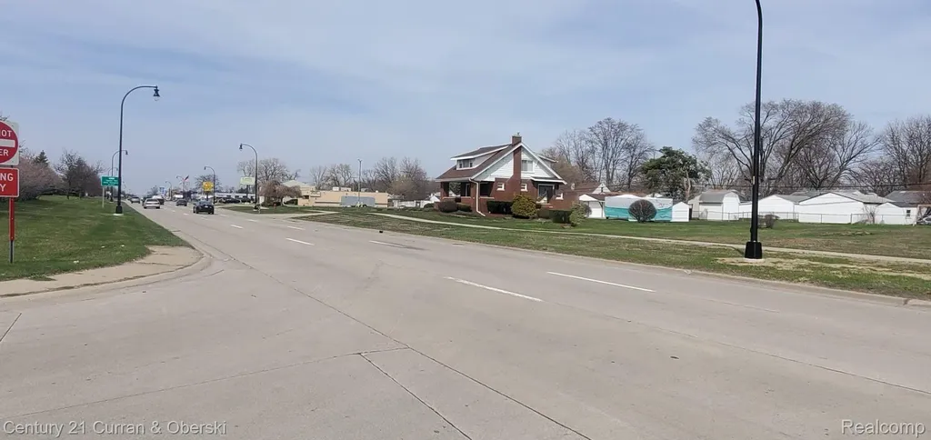 14447 Telegraph Road Taylor City MI 48180