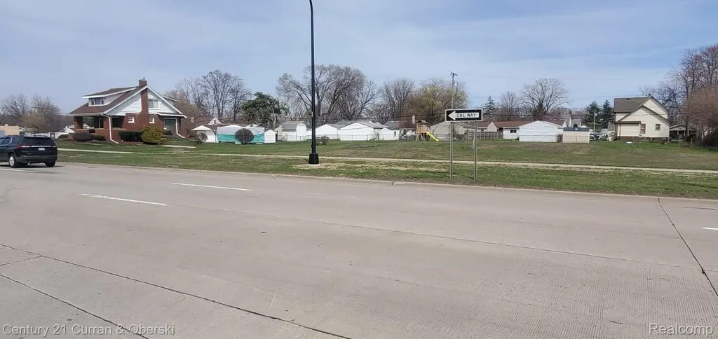 14447 Telegraph Road Taylor City MI 48180