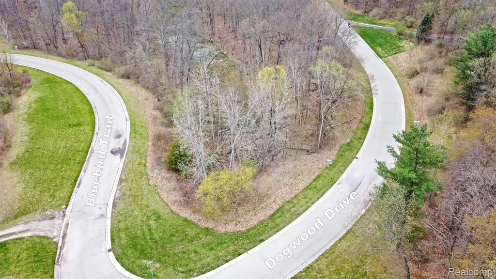 207 Astor Knolls Drive Groveland Township MI 48462