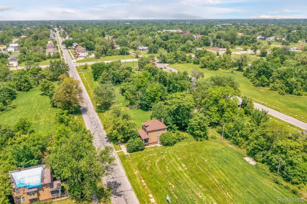 1526 Dickerson Street Detroit City MI 48215