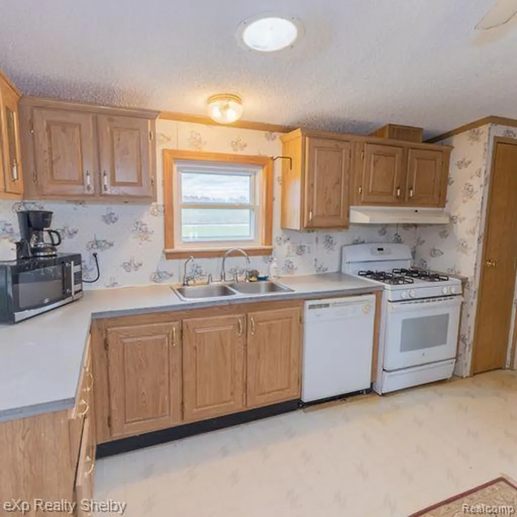 4267 Clifford Road Dayton Township MI 48760