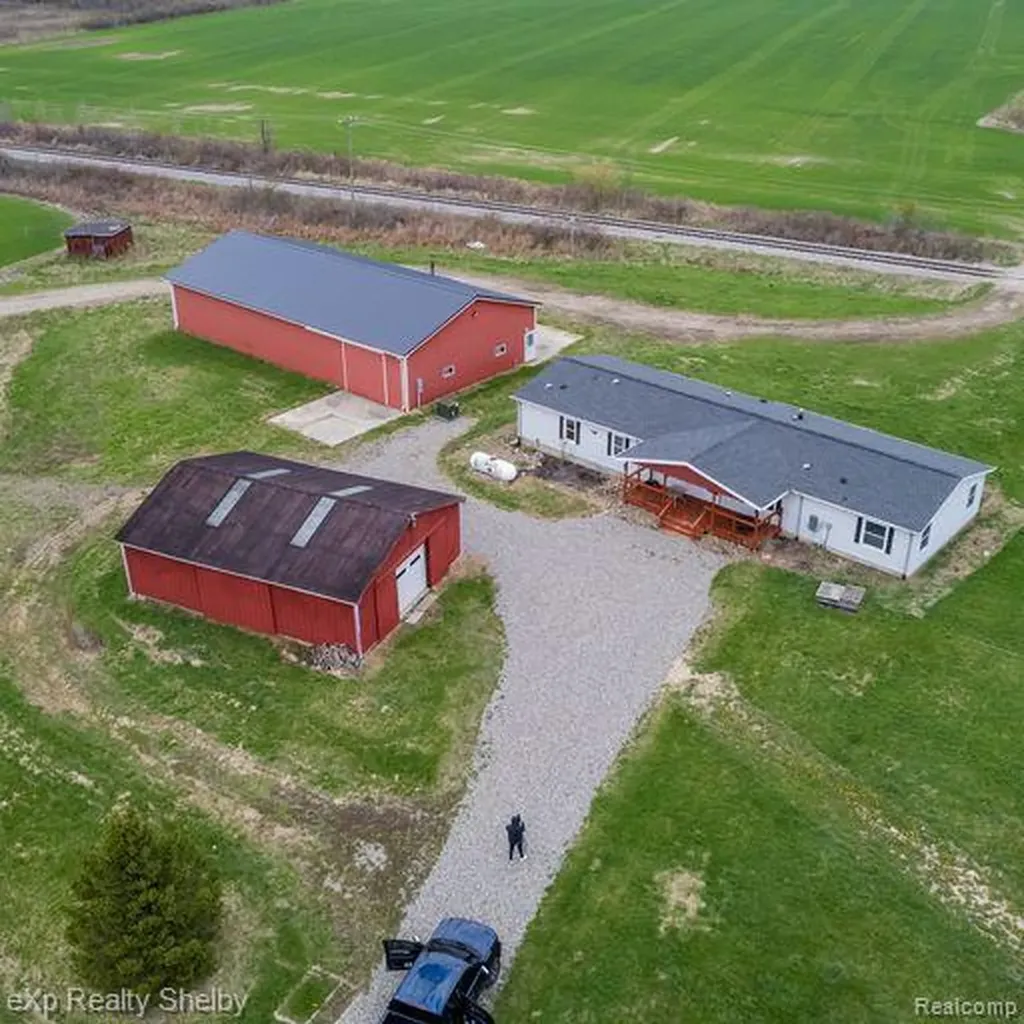 4267 Clifford Road Dayton Township MI 48760