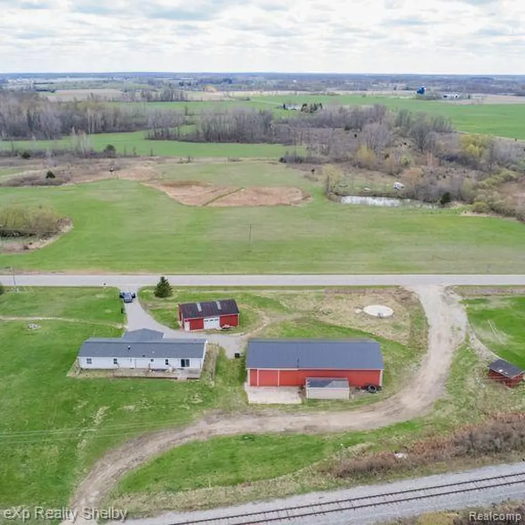 4267 Clifford Road Dayton Township MI 48760