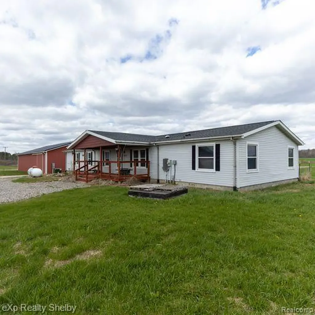 4267 Clifford Road Dayton Township MI 48760