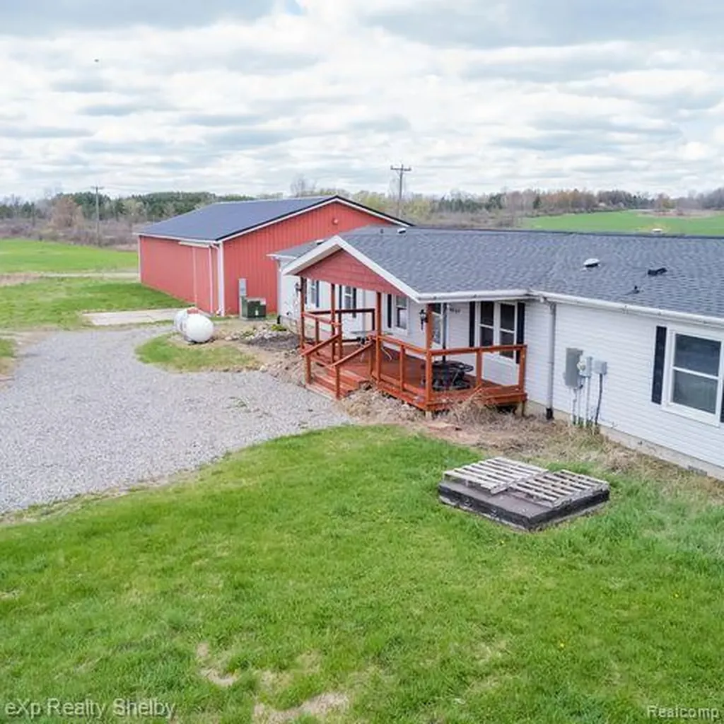 4267 Clifford Road Dayton Township MI 48760