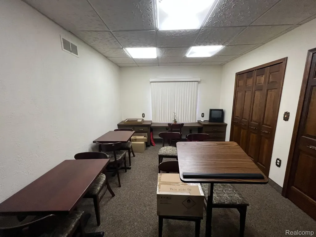 17901 Collinson Avenue Eastpointe City MI 48021