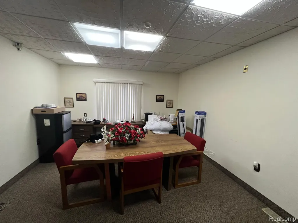 17901 Collinson Avenue Eastpointe City MI 48021