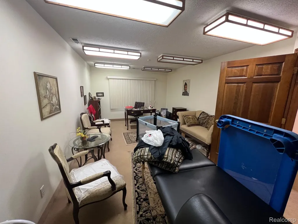 17901 Collinson Avenue Eastpointe City MI 48021