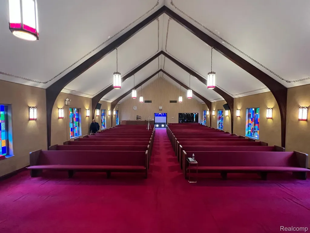17901 Collinson Avenue Eastpointe City MI 48021