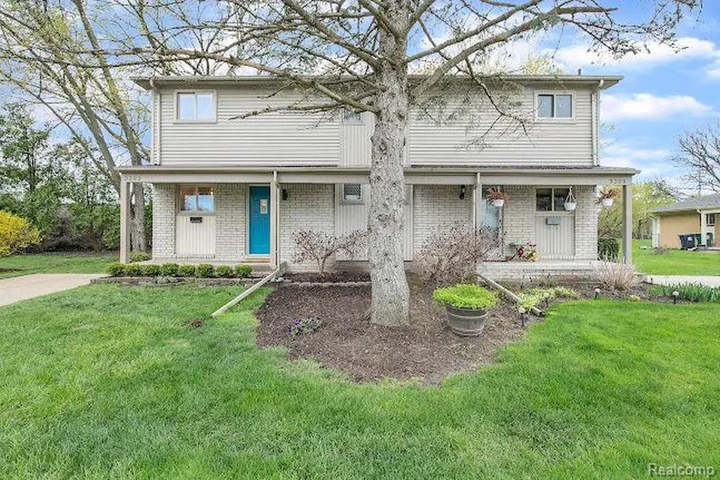 3203 Woodland Avenue Royal Oak City MI 48073