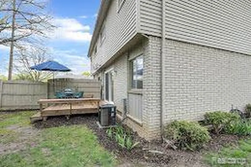 3203 Woodland Avenue Royal Oak City MI 48073