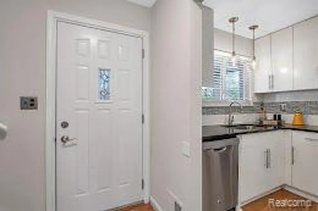 3203 Woodland Avenue Royal Oak City MI 48073