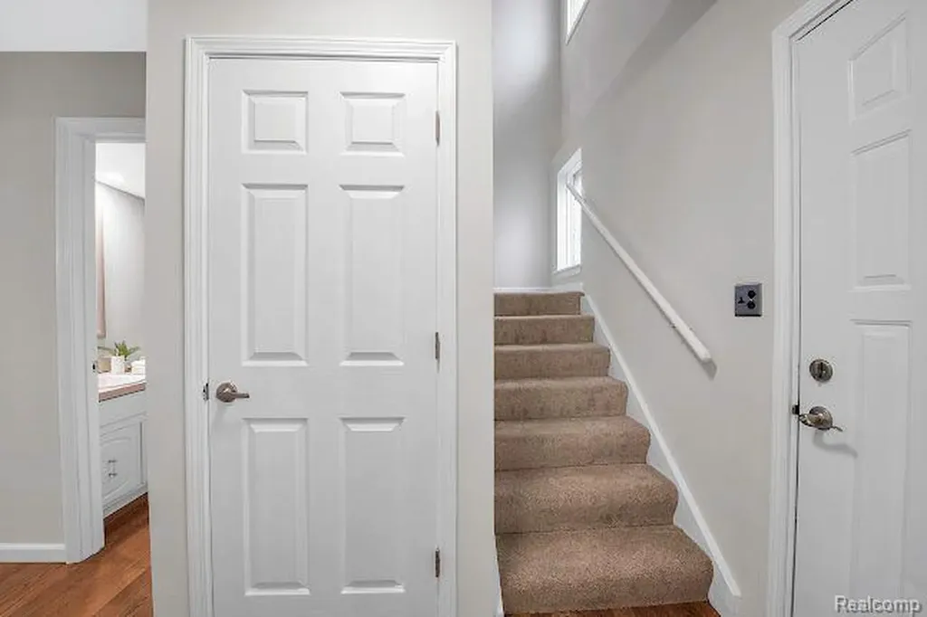 3203 Woodland Avenue Royal Oak City MI 48073