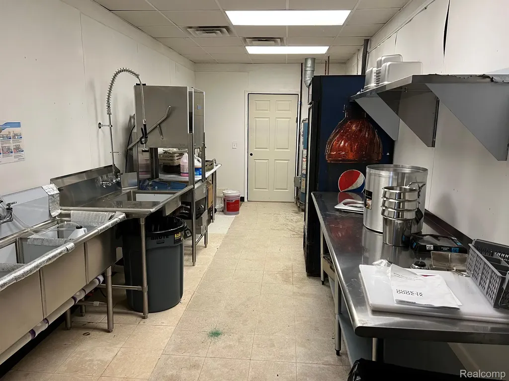 5444 N Genesee Road Genesee Charter Township MI 48506