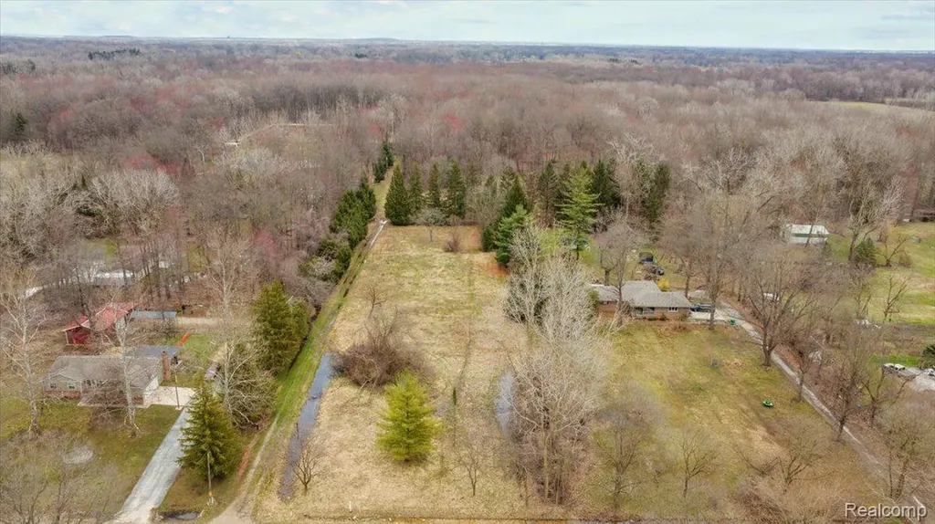 Vacant Merriman Road Huron Charter Township MI 48164