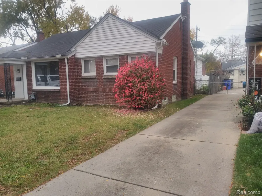 22501 Kendall Street Detroit City MI 48223