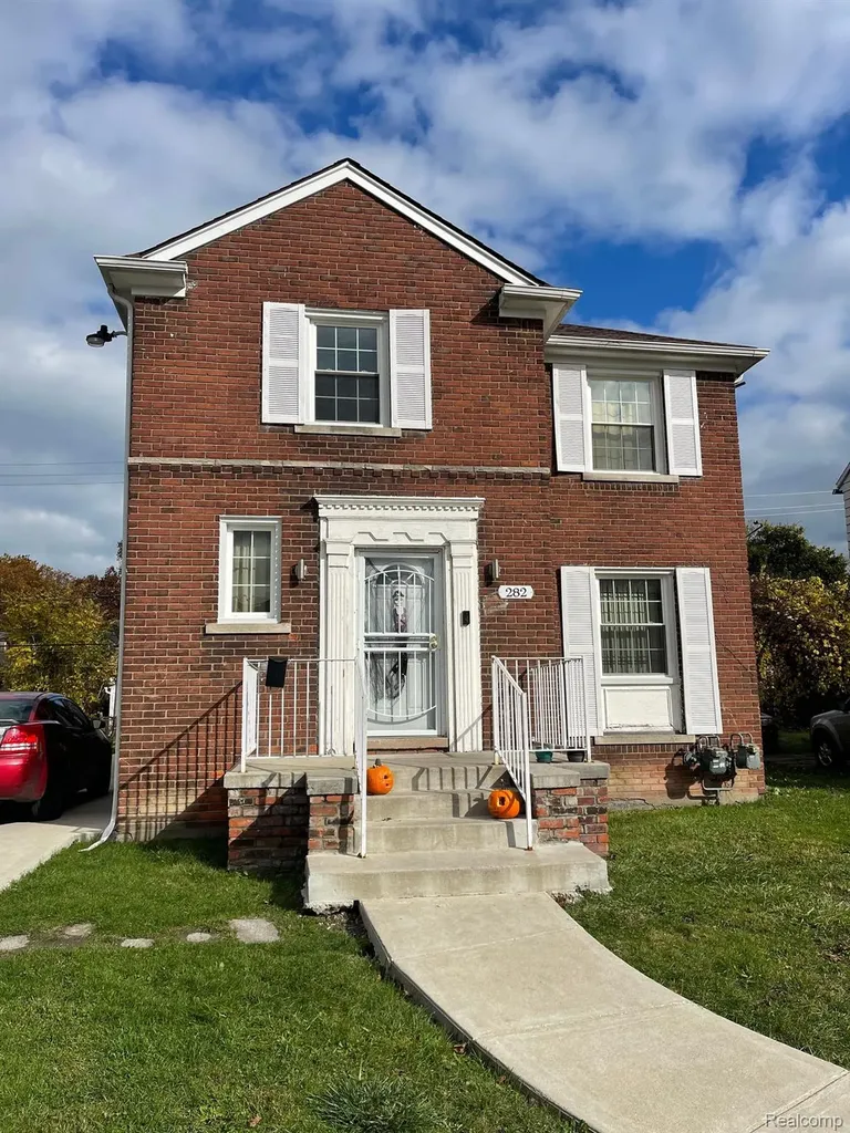 282 Newport Street Detroit City MI 48215