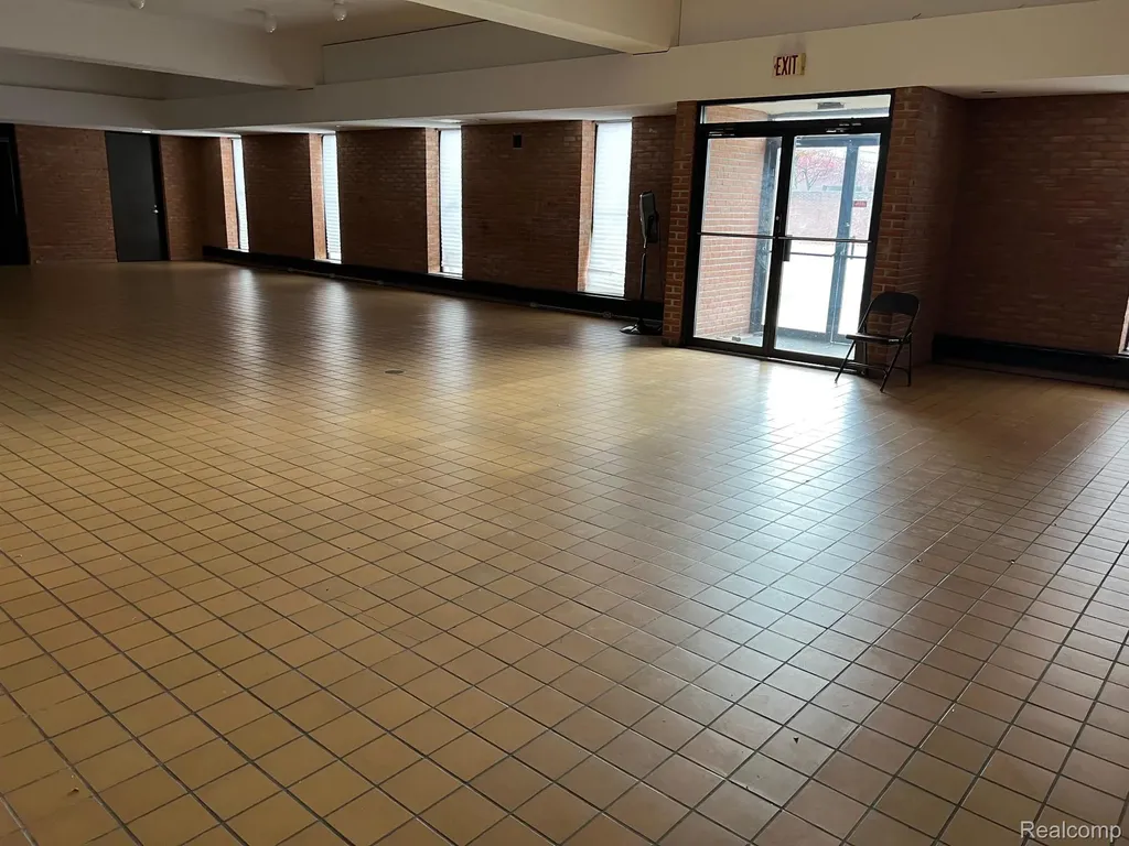 615 S Jefferson Avenue Saginaw City MI 48607