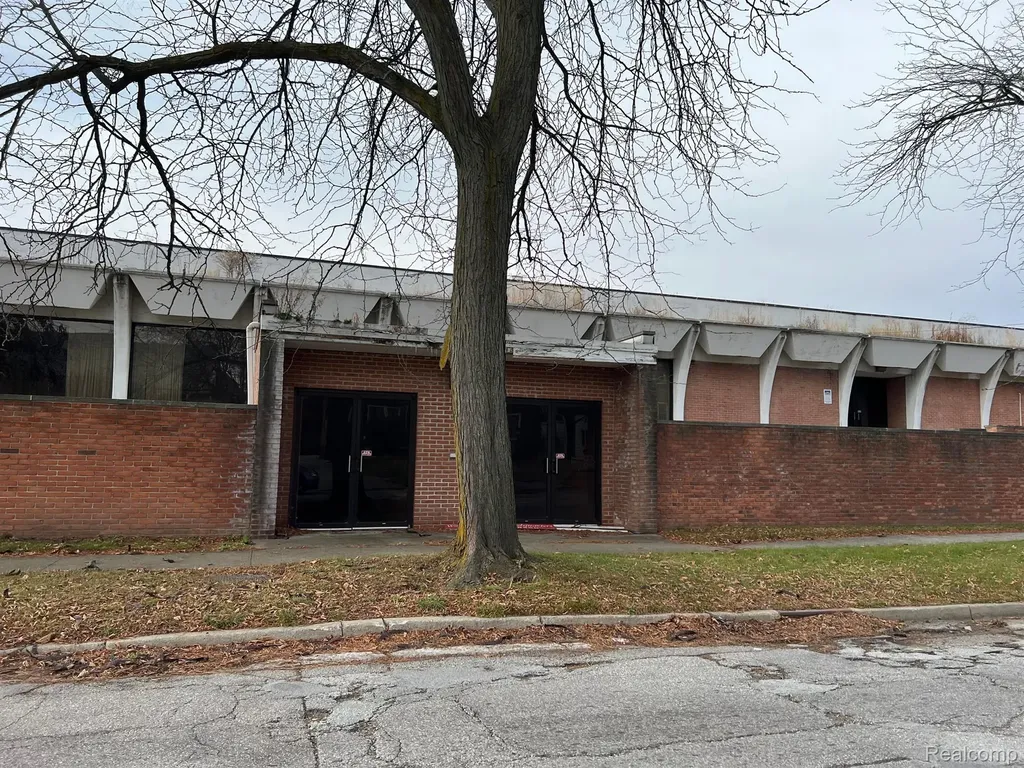 615 S Jefferson Avenue Saginaw City MI 48607