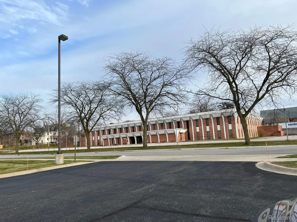 615 S Jefferson Avenue Saginaw City MI 48607