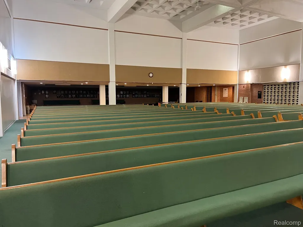 615 S Jefferson Avenue Saginaw City MI 48607