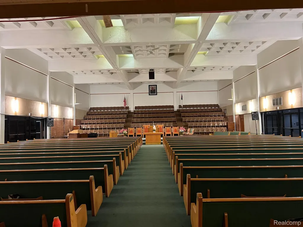 615 S Jefferson Avenue Saginaw City MI 48607