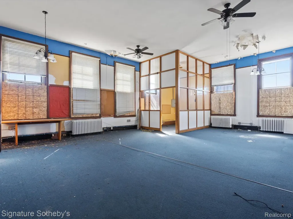 453 Martin Luther King Jr Boulevard Detroit City MI 48201